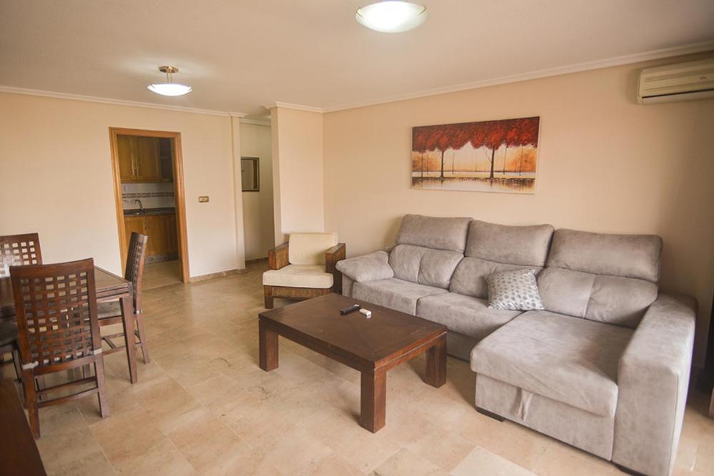 Apartamentos Torrevieja Puerto Екстериор снимка
