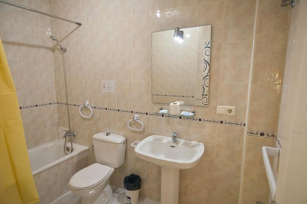 Apartamentos Torrevieja Puerto Екстериор снимка