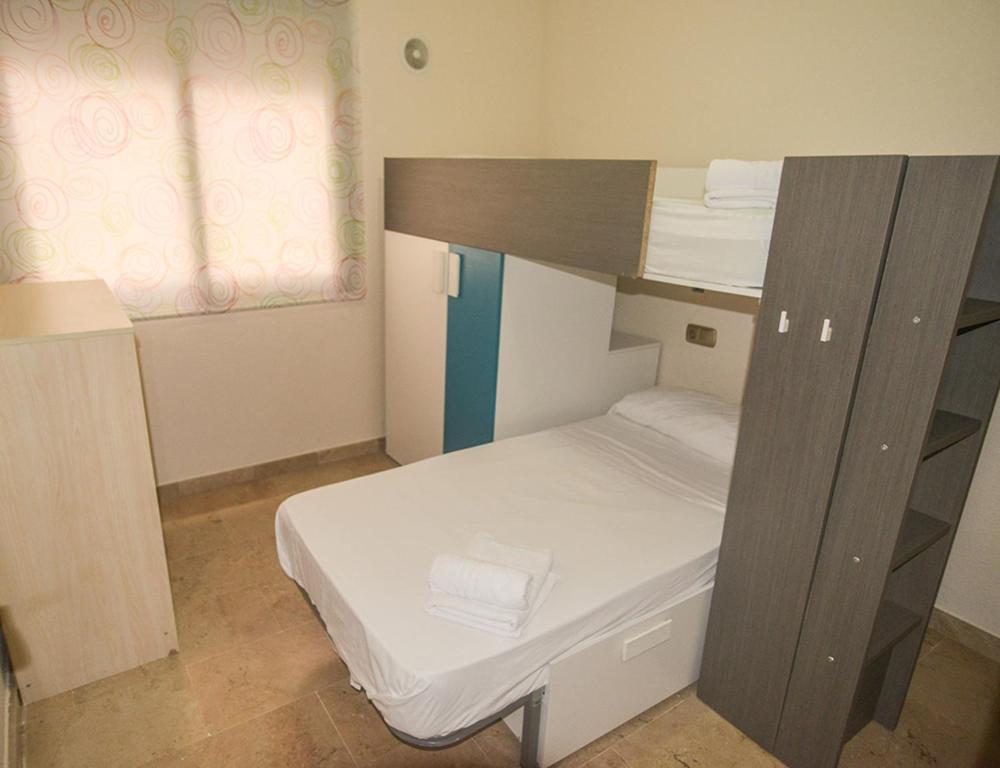 Apartamentos Torrevieja Puerto Екстериор снимка